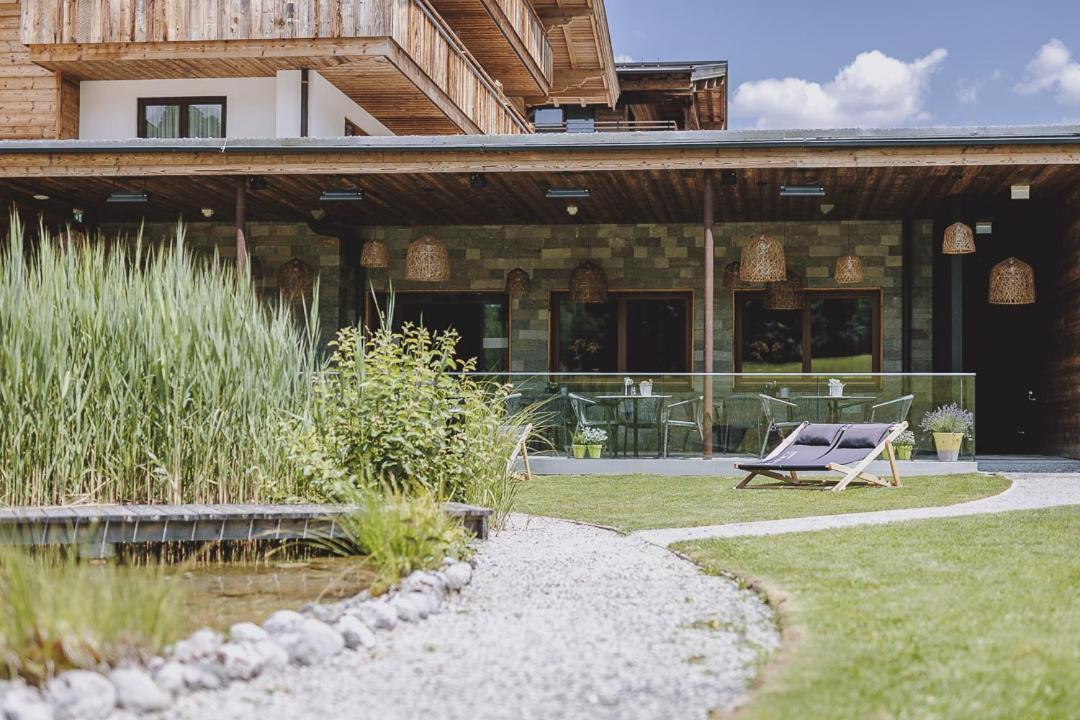 Ski & Bike Hotel Wiesenegg Saalbach-Hinterglemm Exterior photo
